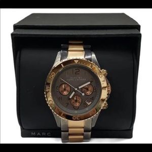 100% authentic Marc Jacobs Unisex wristwatch 39mm
